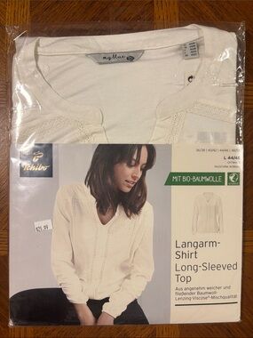 My Blue Off-White Long-Sleeve V-Neck Top by